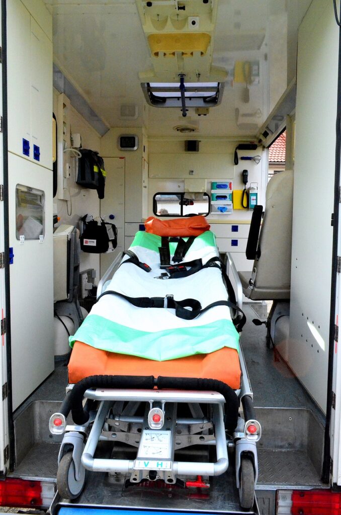 Strategier för att Minska Fördröjningar vid Avlastning av Ambulanspatienter: Samarbetslösningar enligt ACPE-NOW
